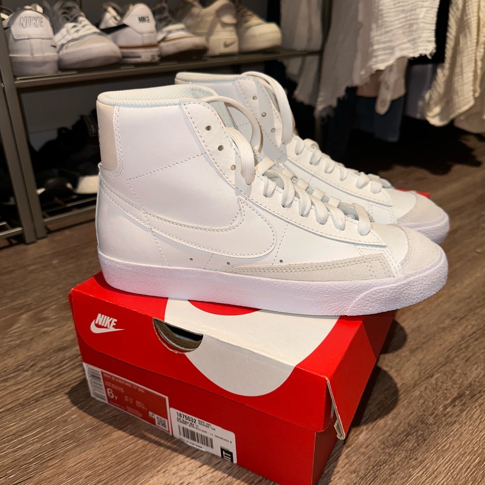 Nike Blazer Mid Summit White/Clear Shoes Sneakers